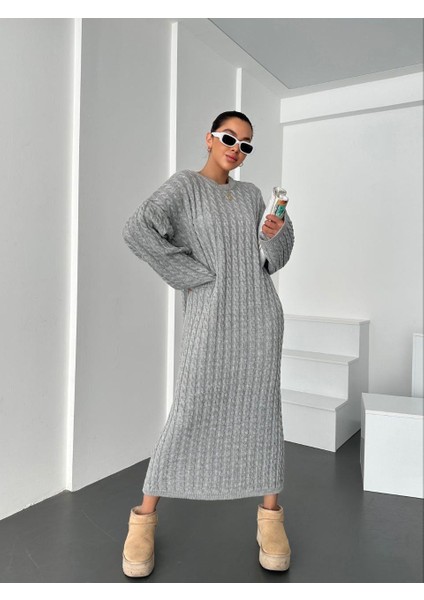 Gri Bisiklet Yaka Örgü Desen Uzun Triko Elbise