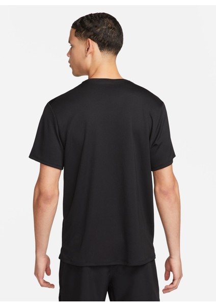 Bisiklet Yaka Düz Siyah Erkek T-Shirt DV9315-010 M Nk Df Uv Mıler Ss