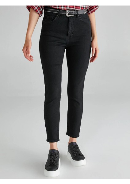 Minimalist Yüksek Bel Dar Paça Kadın Kot Pantolon - Günlük Şıklık fırsatları