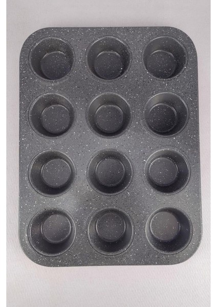 12 Bölmeli Yanmaz Yapışmaz Muffin & Cupcake Kalıbı – THN69005