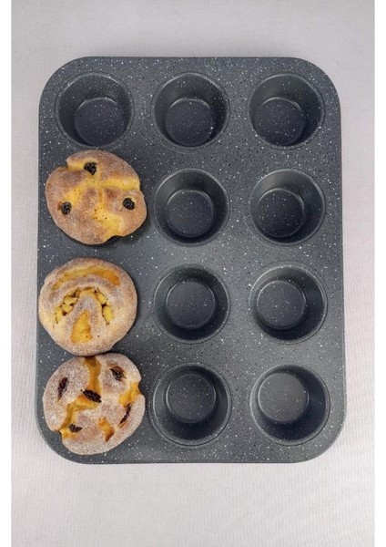 12 Bölmeli Yanmaz Yapışmaz Muffin & Cupcake Kalıbı – THN69005