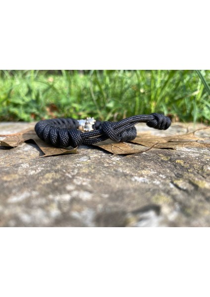 Kuru Kafafigürlü Siyah Paracord Bileklik Haeam modelleri