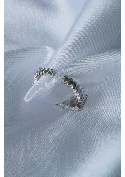 Silver Kaplama Zirkon Taşlı Trapez Yüzük fiyatları