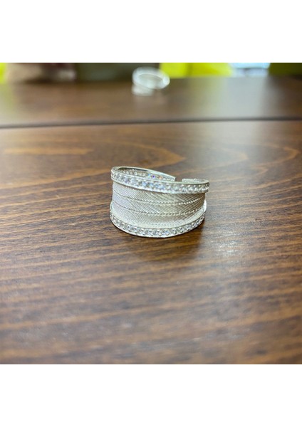 Kadın Gümüş Hasır Taşlı Yüzük modelleri