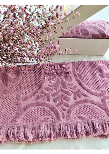 Çeyizlik 50X90CM. Kadife Doku 3D Kabartmalı Püsküllü El, Yüz ve Baş Havlusu Özel Hediyelik Kutusunda