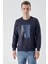 Slim Fit Bisiklet Yaka Önü Baskılı 2 İplik Erkek Sweatshirt 4