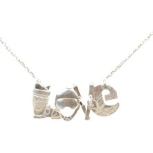 925 Ayar Gümüş Love Yazılı Kış Kolyesi