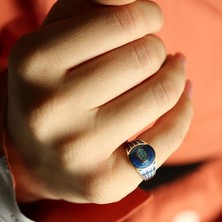 By Milo Jewellery Angora Mavi Desenli Altın Hector  Yüzük