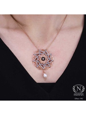 925 Ayar Gümüş Taşlı Çiçek Kolye