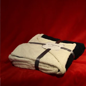 Özel Üretim Çift Taraflı Kadife ve Yünlü Lüks Lacivert Tv Battaniyesi (160X200)