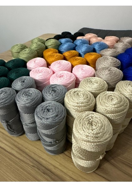 Polyester Makrome Ip (3 mm - 100 Gr) Sepet Ipi , Çanta Ipi , Puset Ipi , Örgü Ipi , Paspas Ipi fırsatları
