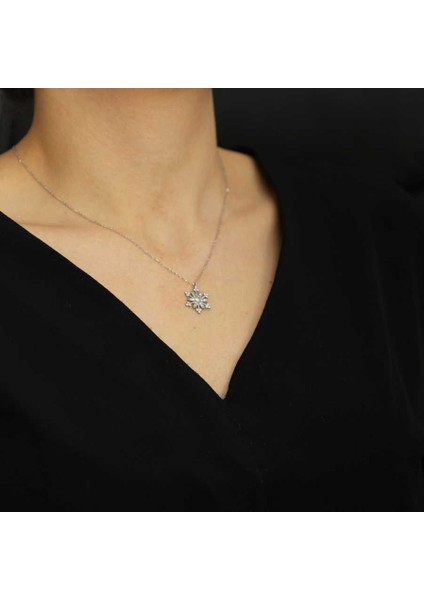 925 Ayar Gümüş Çiçekli Kar Tanesi Kolye, Beyaz Taş indirimleri