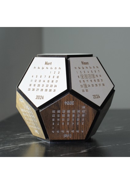 Masaüstü 2025 Takvim - Ahşap 3 Boyutlu Dodecahedron Takvim