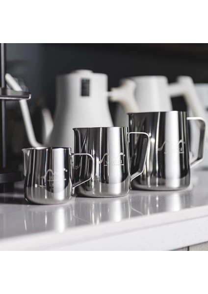 150 ml ve 600 ml Süt Sürahi Frothering Fincan Paslanmaz Çelik Gümüş Kahve Garland Iğne Havlu Temizleme Aracı Seti Barista Craft Latte Cappuccino (Yurt Dışından)