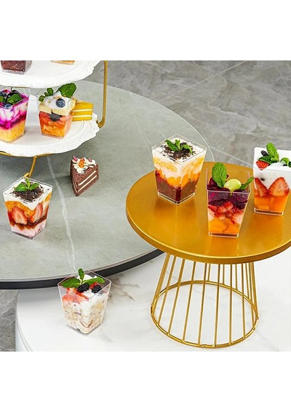 150 ml Sert Kapak 50 Adet Kaşıkla 50 Adet Tatlı Bardakları 150 ml Tek Kullanımlık Mousse Bardak Parti Festivali Için Kapaklı Plastik Bardaklar Puding Dondurma Cupcake Kabı (Yurt Dışından) fırsatları