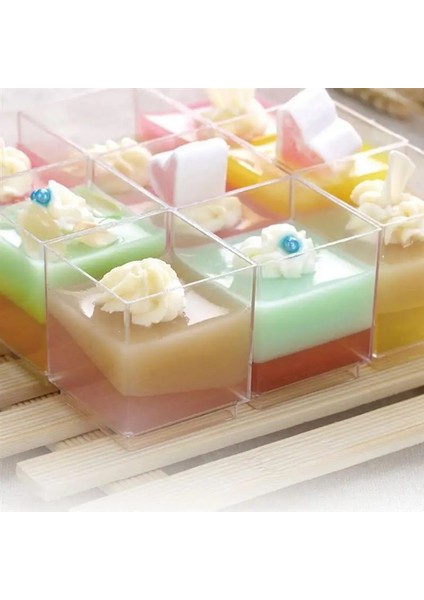 Gösterildiği Gibi 20 Adet Kare Plastik Tiramisu Puding Mousse Bardak Şeffaf Plastik Mus Bardak Konteyner Jöle Yoğurt Tatlı Için (Kapaklı) (Yurt Dışından)