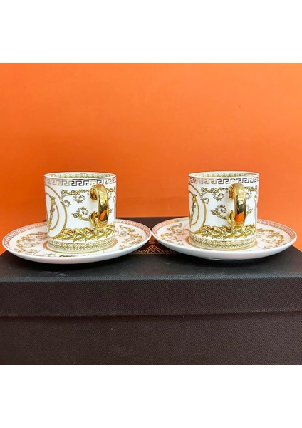 Stil 8 2 Takım Euro Kraliyet Mahkemesi Kemik Çini Bardak ve Tabaklar Retro Çift Kahve Kupaları Öğleden Sonra Çay Seti Kaşıkla Hediye Kutusu (Yurt Dışından)