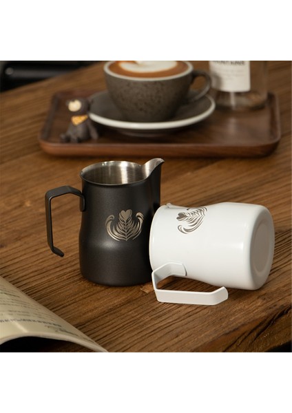 Mavi (Logo) 350ML 350/500ML Köpürtme Kahve Süt Sürahisi Paslanmaz Çelik Çekme Çiçek Fincan Kahve Süt Köpürtücü Latte Sanat Süt Köpürtme Aracı Coffeware (Yurt Dışından) indirimleri