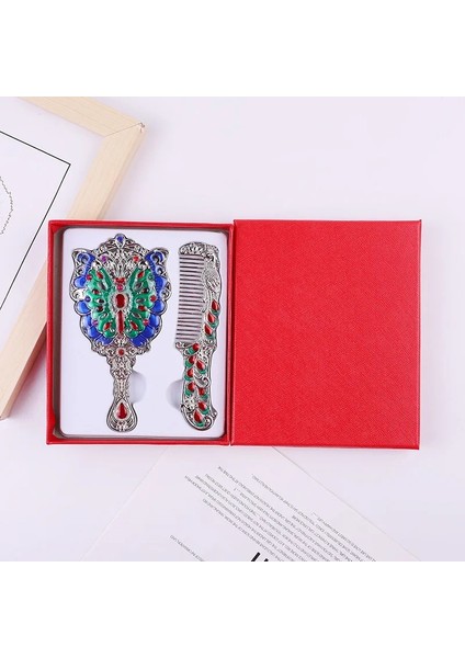Kalay Metal Makyaj Aynası Tarak Hediye Kutusu ile Ambalaj Rusya Vintage Kelebek Oyma Kadın Hediye Taklidi Ayna Tarak Seti Taşınabilir (Yurt Dışından) fırsatları
