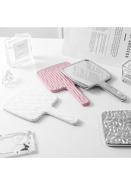 01 1 Adet Kare Ayna Mini El Masaüstü Kozmetik Ayna Makyaj Aynası Seyahat Metalik Taşınabilir Güzellik Aynası (Yurt Dışından) fiyatları