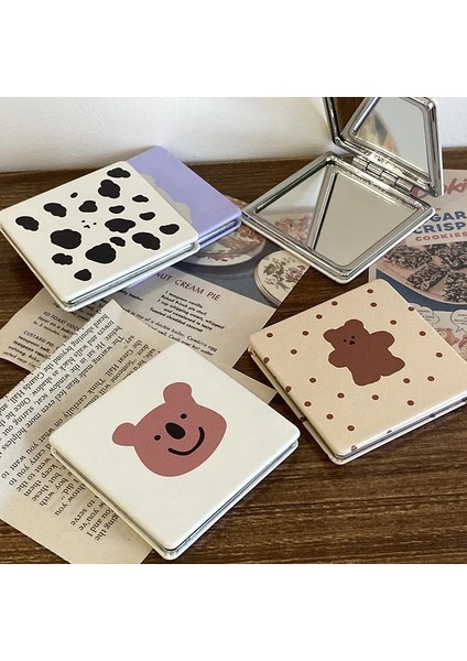 Çarpık Kulaklar Parlak Bataklık Makyaj Aynası Taşınabilir Büyüteç El Kare Makyaj Ayakta Vanity Katlanabilir Cep Aynası Sevimli Kompakt Kızlar (Yurt Dışından) modelleri