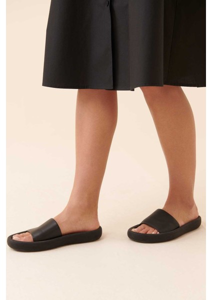Lastik Tabanlı Kadın Terlik Siyah Y2283203_001 fiyatları