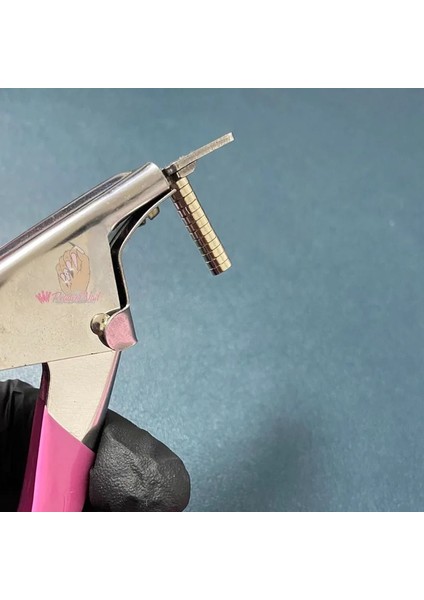 Ipuçları Kesici 1 Küçük Mıknatıslar Akrilik Çivi Profesyonel Tırnak Sanat Kesme Makinesi Yanlış Ipuçları Kenar Kesiciler Ucu Boyutlandırma Salon Manikür Aracı (Yurt Dışından) indirimleri