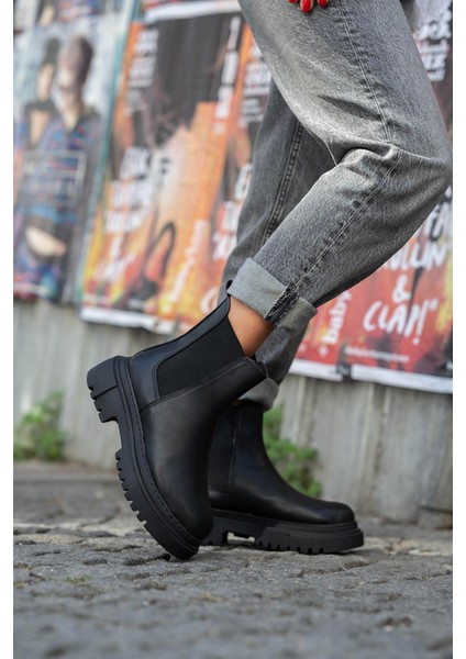 Lastik Detaylı Kalın Tabanlı Bot Siyah