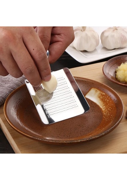 Stil 2 Paslanmaz Çelik Sarımsak Kırıcı Zencefil Wasabi Rende Hardal Öğütücü Sebze Pres Cihazı Kıyıcı Kesici Ev Mutfak Aracı (Yurt Dışından) fırsatları