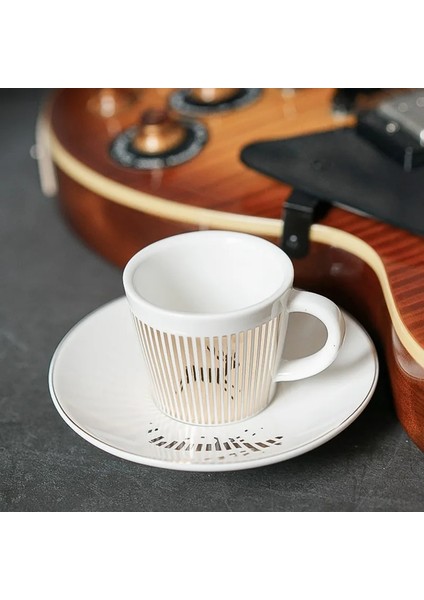 Şerit At 90 ml Ayna Yansıma Kahve Fincanı Yaratıcı At Anamorfik Fincan Sinek Kuşu Kupa Seramik Luycho Kahve Çay Seti Coaster ile 90 ML-220 ml (Yurt Dışından)