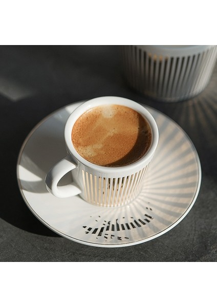 Şerit At 90 ml Ayna Yansıma Kahve Fincanı Yaratıcı At Anamorfik Fincan Sinek Kuşu Kupa Seramik Luycho Kahve Çay Seti Coaster ile 90 ML-220 ml (Yurt Dışından)