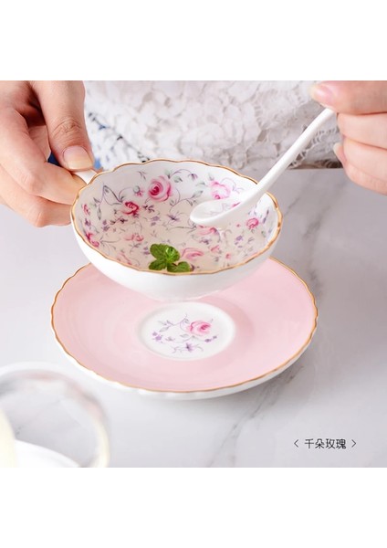 H04 Avrupa Tarzı Çiçek Tasarım Kahve Seti 150 ml Çay Seti Phnom Penh Seramik Kahve Fincanı ve Çay Saati Için Tabak Kemik Çini (Yurt Dışından)
