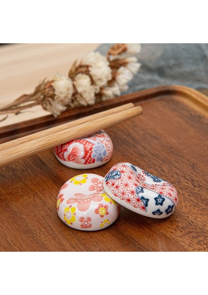 Stil 8 Yeni Stiller Çubuk Dinlenme Japon Çubuklarını Seramik Dekoratif Tutucu Raf Kaşık Çatal Mutfak Aletleri Sofra Aksesuarları 젓가락 (Yurt Dışından) fırsatları