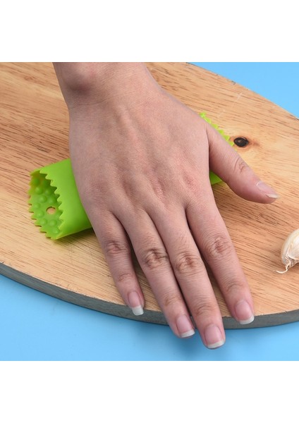 Sarı Silikon Sarımsak Soyucu Kolay Kullanışlı Mutfak Meyve Sebze Alet Tüpü Sarımsak Striptizci Sarımsak Soyucu Manuel Sarımsak Kırma Gadget'ı (Yurt Dışından) fırsatları