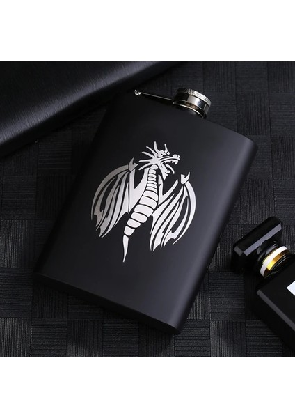 Tasarım H 8 Oz Ons Siyah Mat Metal Hediye Paslanmaz Çelik Cep Şişesi Flagon Alkol Şişesi Viski Votka Lazer Kazınmış Logo Özel Yapılmış (Yurt Dışından)