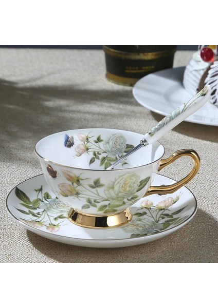Stil 6 Porselen Kemik Çini Kahve Fincan ve Çay Tabağı Lüks Vintage Seramik Çay Takımları Modern Bardak Cafe Mutfak Eşyaları Drinkware Hediye (Yurt Dışından) indirimleri