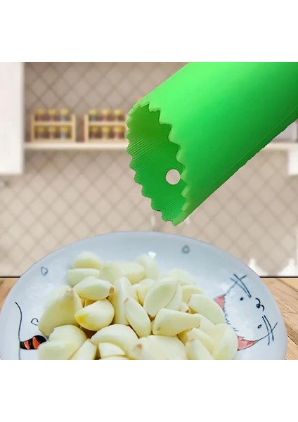 4 Adet Rastgele Renk Bu Yeniden Kullanılabilir Silikon Sarımsak Soyucu Rulo ile Sarımsak Zahmetsizce Soyun Sarımsak Kolaylıkla Mutfak Aracı (Yurt Dışından)