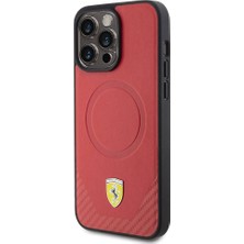 Ferrari iPhone 15 Pro Max Kılıf Ferrari Orjinal Lisanslı Magsafe Şarjlı Metal Logolu Pu Karbon Kırmızı