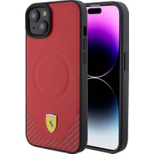 Ferrari iPhone 15 Kılıf Ferrari Orjinal Lisanslı Magsafe Şarj Özellikli Metal Logolu Pu Karbon Kapak Kırmızı