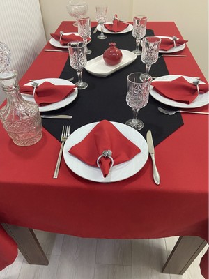Zeren Home Sıvı Geçirmez Keten Dertsiz Masa Örtüsü Kırmızı
