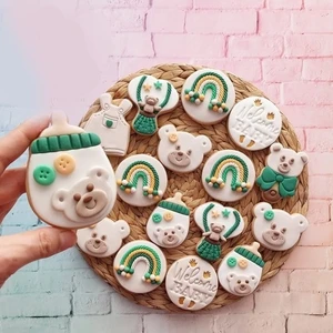 Tatlı Armağanlar Yenidoğan Welcome Baby Uçan Balon Ayıcık Tulum Biberon Karışık Konsept Butik Kurabiye - 20 Adet