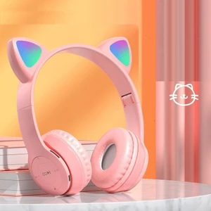 Tekno Mağazam Katlanabilir Kulak Üstü Kablosuz Bluetooth Kulaklık Cat Ledli Çocuk Kulaklık