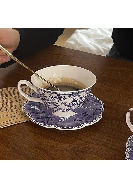 Fincan ve Tabak 200ML Porselen Espresso Kahve Fincanları Orijinal Kahvaltı Güzel Kahve Kupaları Hizmetleri Ingiliz Çay Seti Tazas Ceramica Kahve Fincanı Seti (Yurt Dışından)