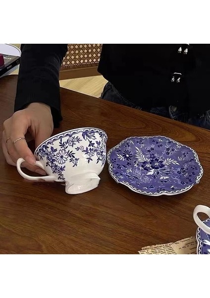 Fincan ve Tabak 200ML Porselen Espresso Kahve Fincanları Orijinal Kahvaltı Güzel Kahve Kupaları Hizmetleri Ingiliz Çay Seti Tazas Ceramica Kahve Fincanı Seti (Yurt Dışından)