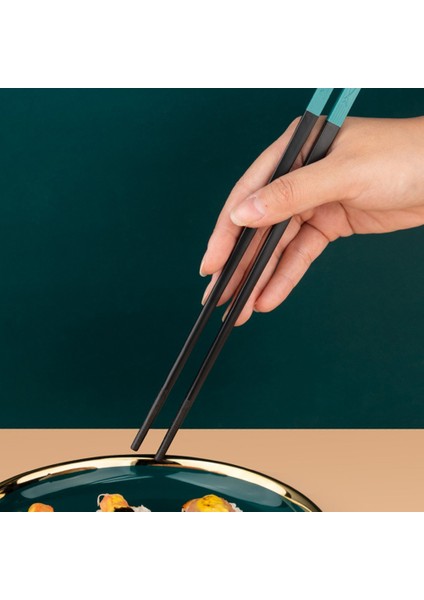 B 5 Çift Keyifli 5 Çift Çin Yemek Çubukları Kaymaz Yeniden Kullanılabilir Metal Kore Suşi Gıda Çubuklarını Alaşım Sağlıklı Sofra Seti (Yurt Dışından) indirimleri