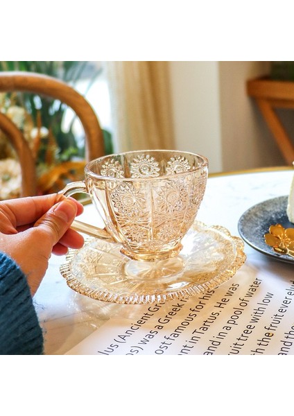 Gri Iskandinav Vintage Kabartma Çiçek Desen Kahve Kupaları Lüks Su Cafe Çay Süt Bardak Yoğunlaştırılmış Kahve Cam Bardak Tabağı Takım Setcups (Yurt Dışından)