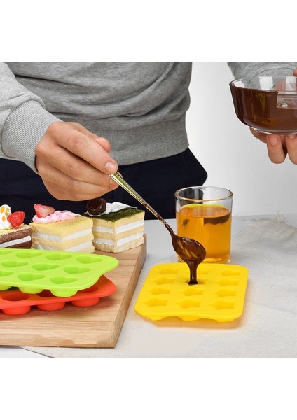 02S-KIRMIZI 12 Izgara Silikon Çikolata Kalıp Yaratıcı Yıldız/kalp/yuvarlak/kare Şekilli Buz Küpü Tepsi Fondan Kek Dekorasyon Kalıp (Yurt Dışından) indirimleri