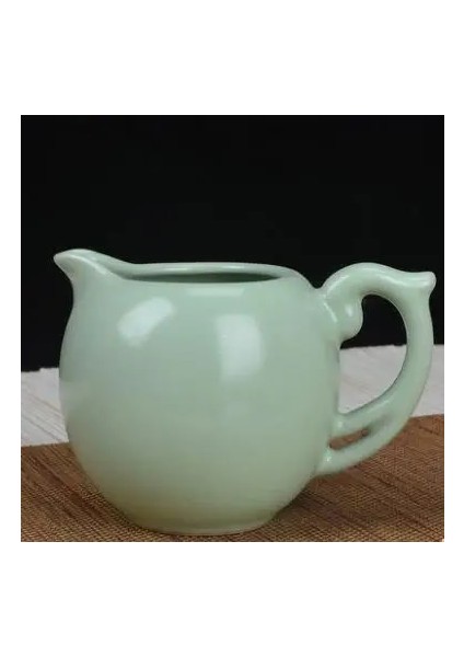 E Seramik Çay Malzemesi Longquan Seladonlar Ru Fırın Çay Sürahisi Balık Desenli Adil Fincan Çay Seti Kung Fu Çay Fincanı Minyatürü (Yurt Dışından)