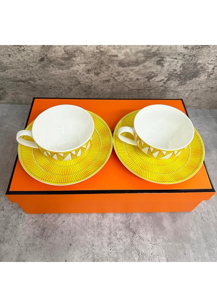 Stil 3 200ML-300ML Lüks Çay Bardağı 2'li Set Vintage Sanat Kemik Çini Seramik Çay Kahve Kupaları ve Tabaklar Euro Royal Çay Fincanları ve Tabakları En Iyi Hediyeler (Yurt Dışından)