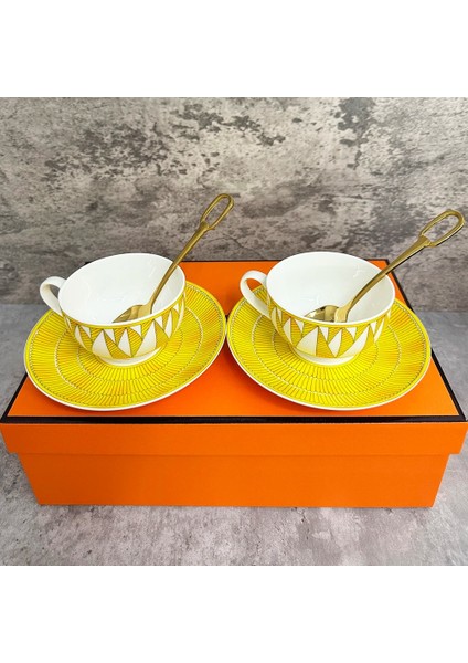Stil 3 200ML-300ML Lüks Çay Bardağı 2'li Set Vintage Sanat Kemik Çini Seramik Çay Kahve Kupaları ve Tabaklar Euro Royal Çay Fincanları ve Tabakları En Iyi Hediyeler (Yurt Dışından)